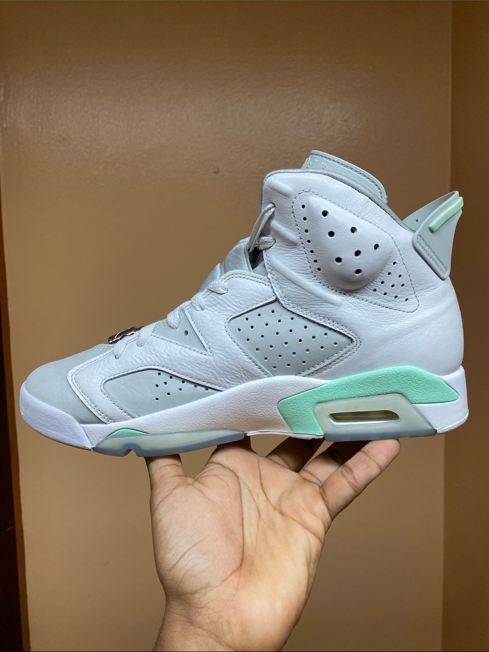 2022 Air Jordan 6 Retro Mint Foam Size 11 Women’s Size 9.5 Men’s DQ4914-103 - Picture 4 of 16